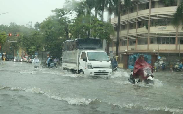 Dự báo thời tiết ngày 4/8: Bắc Bộ và Bắc Trung Bộ mưa rất to, cục bộ có nơi trên 200mm