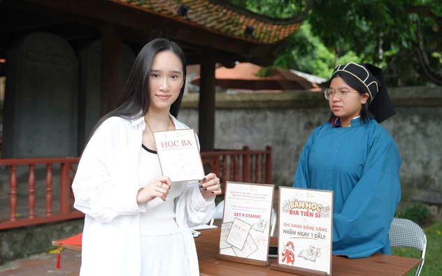 Cùng du học sinh yêu văn hóa Việt Nam làm Giám sinh Quốc Tử Giám