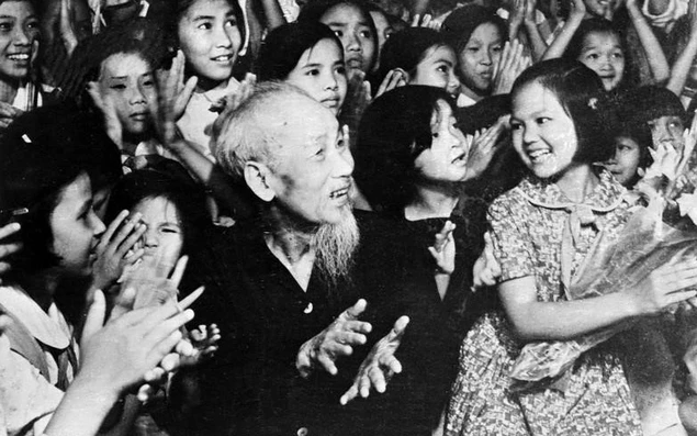 Từ khát vọng cứu nước đến giải phóng dân tộc, giải phóng con người