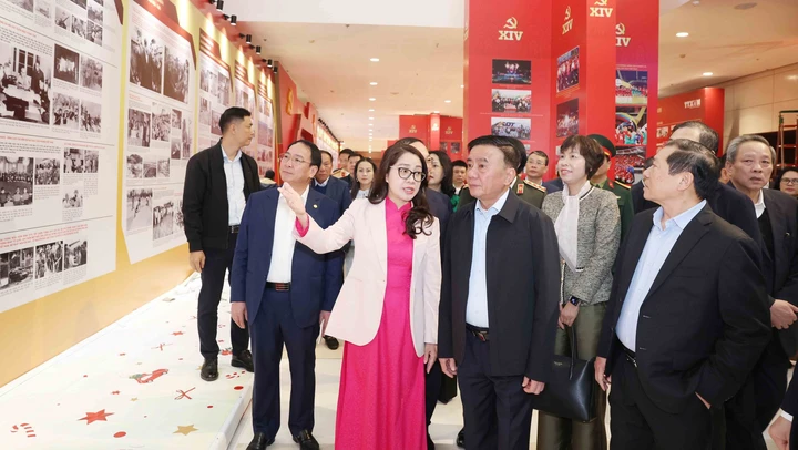 Thường trực Ban Bí thư Trần Cẩm Tú chủ trì sơ duyệt công tác tổ chức phục vụ Đại hội XIV của Đảng