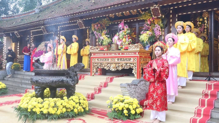 Lễ dâng hương tri ân Tổ Mẫu Âu Cơ