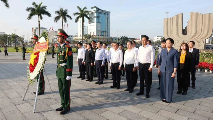 Thường trực Ban Bí thư Trần Cẩm Tú thăm, chúc Tết Nguyên đán Bính Ngọ 2026 tại thành phố Đà Nẵng