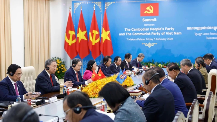 Tổng Bí thư Tô Lâm hội kiến Samdech Techo Hun Sen