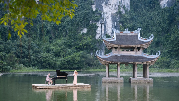 Cuộc đối thoại giữa Secret Garden và non nước Ninh Bình