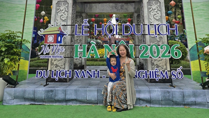 Công chúng và du khách khám phá Lễ hội Du lịch Hà Nội 2026