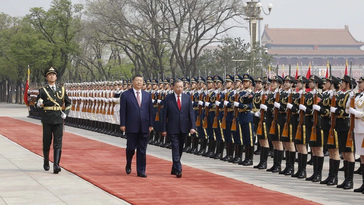 Lễ đón trọng thể Tổng Bí thư, Chủ tịch nước Tô Lâm và Phu nhân thăm cấp Nhà nước đến Trung Quốc