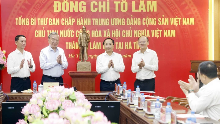 Tổng Bí thư, Chủ tịch nước Tô Lâm: Hà Tĩnh khơi dậy khát vọng phát triển, quyết tâm đạt mục tiêu tăng trưởng nhanh, bền vững