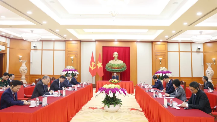 Tổng Bí thư, Chủ tịch nước Tô Lâm điện đàm với Thủ tướng Australia