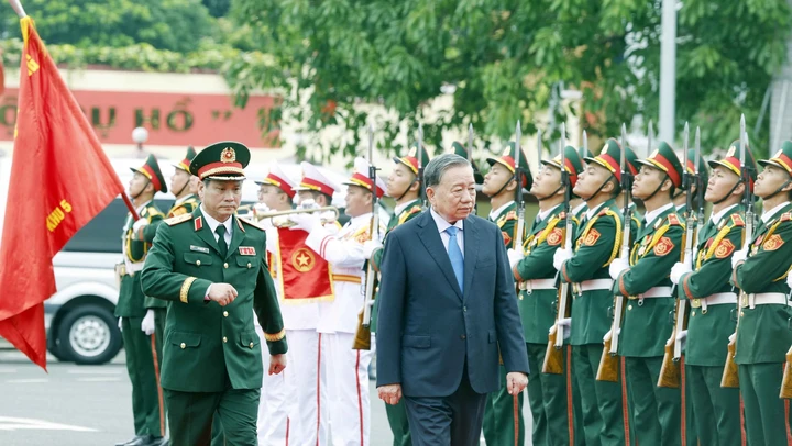 Tổng Bí thư, Chủ tịch nước Tô Lâm: Quân khu 5 phải phát huy vai trò nòng cốt trong xây dựng nền quốc phòng toàn dân