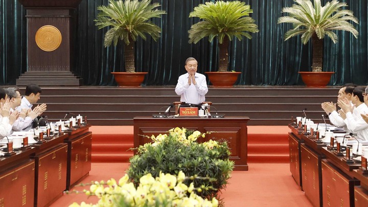 Tổng Bí thư, Chủ tịch nước Tô Lâm: Thành phố Hồ Chí Minh phải đi đầu, biến các nghị quyết chiến lược thành thực tiễn sống động