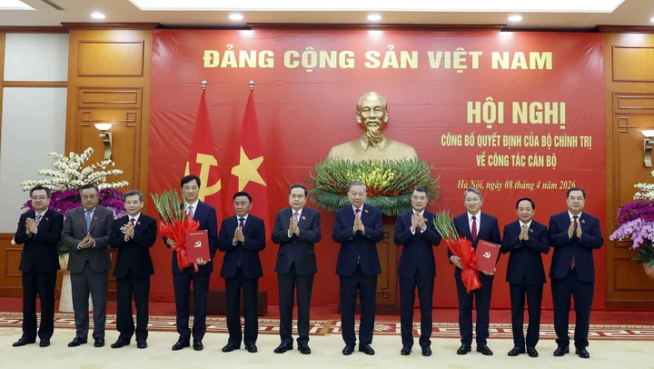 Trao quyết định bổ nhiệm Trưởng ban Tổ chức Trung ương và Chánh Văn phòng Trung ương Đảng