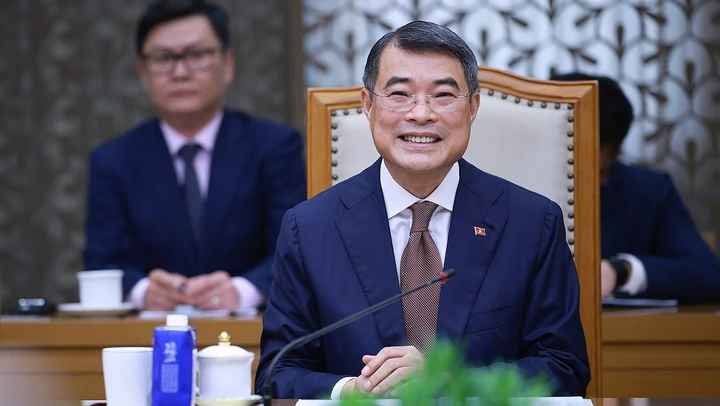Thủ tướng Lê Minh Hưng tiếp Đại sứ Liên bang Nga tại Việt Nam Gennady Bezdetko