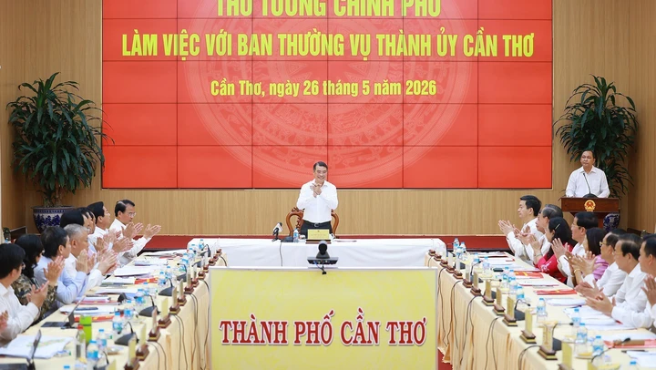 Thủ tướng làm việc với Ban Thường vụ Thành uỷ Cần Thơ