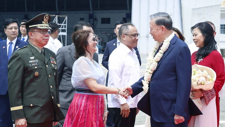 Tổng Bí thư, Chủ tịch nước Tô Lâm và Phu nhân đến thủ đô Manila thăm cấp Nhà nước Cộng hòa Philippines