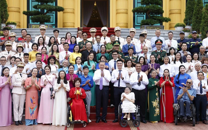 Phát biểu của Tổng Bí thư, Chủ tịch nước Tô Lâm tại cuộc gặp mặt 100 tấm gương tiêu biểu trong chương trình “Việc tử tế”