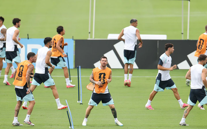 VIDEO Bản tin World Cup 2026 - Chào buổi sáng 18/7: Argentina thả lỏng trước trận chung kết