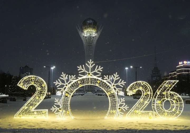 Hình ảnh chào đón năm mới 2026 khắp nơi trên thế giới