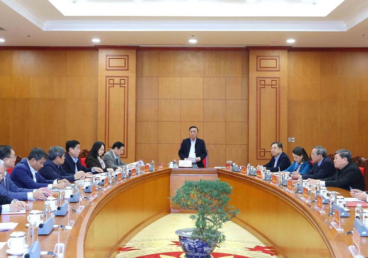 Thường trực Ban Bí thư chủ trì họp rà soát công tác chuẩn bị Đại hội XIV của Đảng