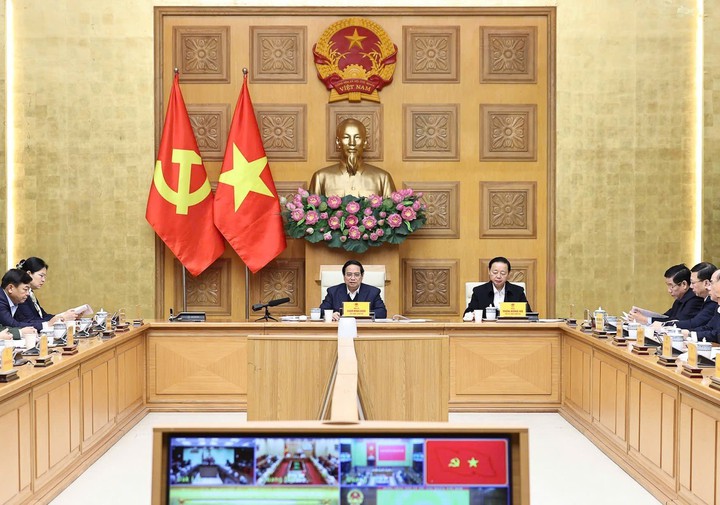 Thủ tướng Phạm Minh Chính: Cùng với xây, sửa nhà, cần hỗ trợ người dân bị thiên tai vật dụng, thiết bị thiết yếu