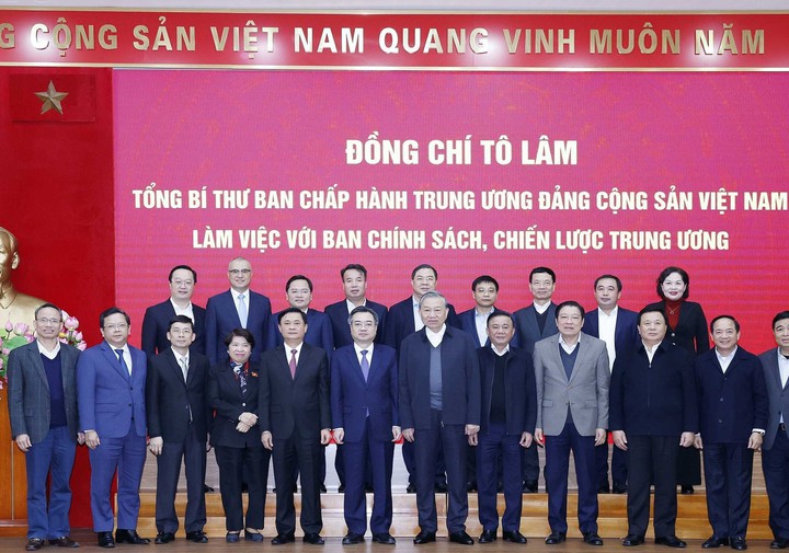 Tổng Bí thư Tô Lâm: Khơi dậy khát vọng cống hiến, vươn lên của dân tộc bằng tri thức và sáng tạo