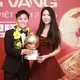 Hotgirl bóng đá Việt Nam khiến dân mạng ngưỡng mộ vì nhan sắc tuyệt đỉnh khi đứng cạnh Quả bóng vàng Việt Nam 2025
