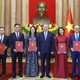 Tổng Bí thư, Chủ tịch nước Tô Lâm trao Quyết định bổ nhiệm cho 5 Đại sứ nước CHXH Việt Nam tại nước ngoài