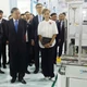 Tổng Bí thư, Chủ tịch nước thăm nhà máy mẫu với công nghệ tiên tiến của Singapore