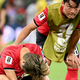 World Cup 2026: Lee Kang In đấm mặt cỏ, cắn xé áo đấu, thất vọng tột cùng sau trận thua của Hàn Quốc