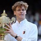 Jannik Sinner tiết lộ mẹ nhiều lần rời khán đài trong trận chung kết Wimbledon vì quá căng thẳng