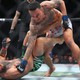 McGregor tái xuất UFC thảm họa: Thua chỉ sau hơn 1 phút thi đấu