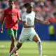 Đoản khúc World Cup: Yêu nhiều hơn hôm qua và ít hơn ngày mai