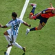 Rooney mắng Enzo Fernandez 'ngớ ngẩn' khi nhận thẻ đỏ ở chung kết World Cup 2026