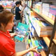 Thành phố Hồ Chí Minh: Bán sách giáo khoa xuyên lễ phục vụ học sinh, phụ huynh