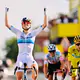 Tour de France nữ siết chặt kiểm tra áo ngực của VĐV