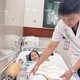 Bị xe tải cán khi cứu học sinh, cô giáo ở Nghệ An được hỗ trợ lắp chân giả