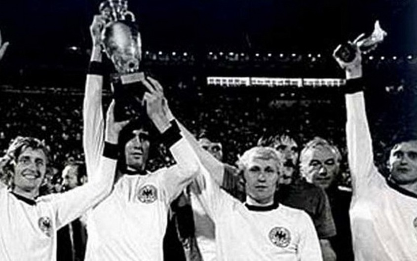 Ngược dòng ký ức, EURO 1976: Sự chào đời của loạt “đấu súng”