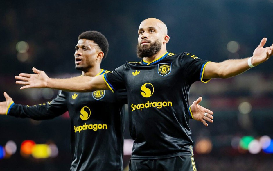 Bản tin KICK OFF Thể thao 26/1/2026: Man Utd ngược dòng đánh bại Arsenal