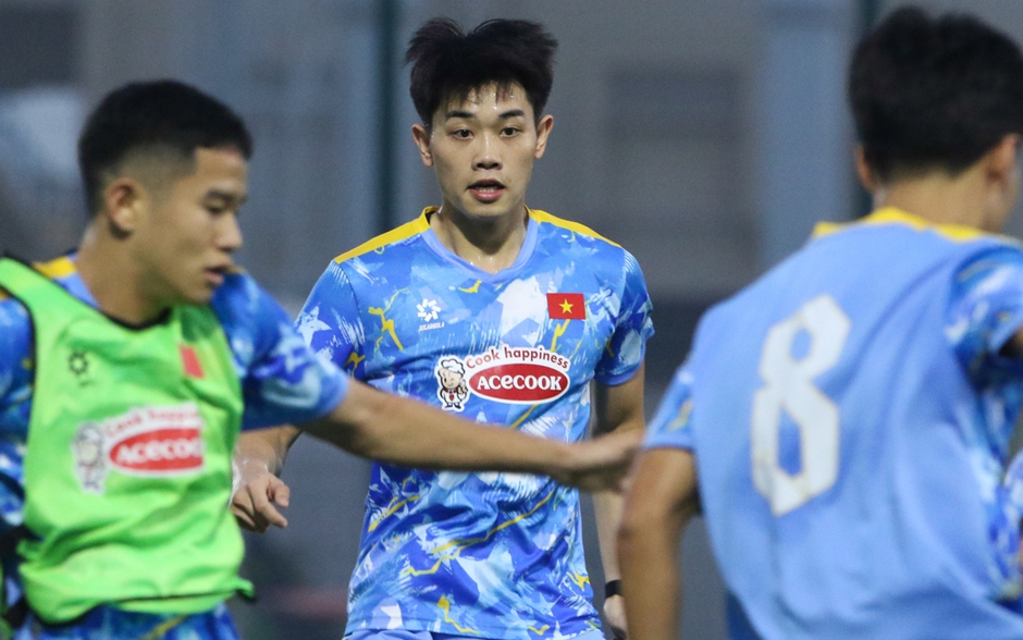 Đội tuyển U23 Việt Nam thích nghi với điều kiện thi đấu tại Saudi Arabia