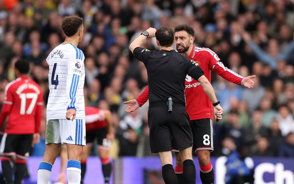 Bản tin KICK OFF Thể thao ngày 19/10: Man United nối dài chuỗi trận thất vọng dưới thời HLV Michael Carrick