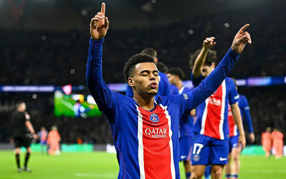 Bản tin KICK OFF Thể thao ngày 21/10: PSG thể hiện sức mạnh của nhà ĐKVĐ Champions League