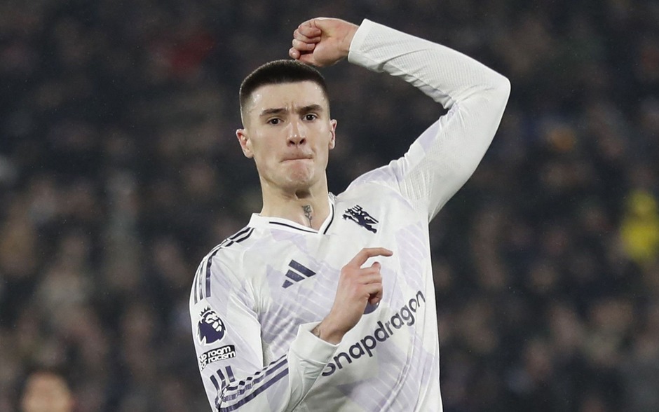 Bản tin KICK OFF Thể thao ngày 11/02: Man Utd thoát hiểm phút cuối trước West Ham