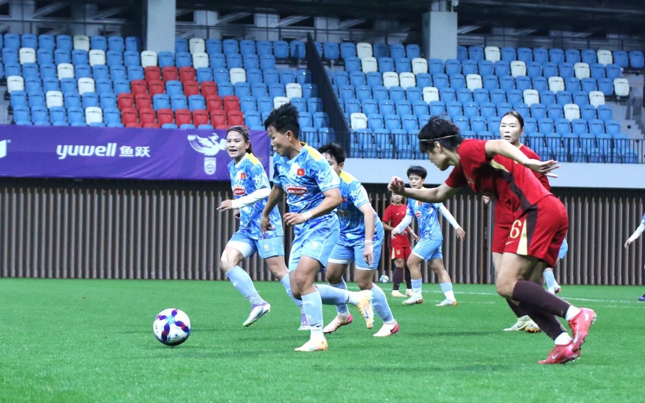 HLV Mai Đức Chung hài lòng về tinh thần thi đấu của đội tuyển nữ Việt Nam