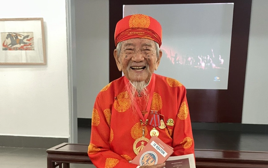 Nhà nghiên cứu Nguyễn Đình Tư: “Cây đại thụ” 106 tuổi của Giải thưởng Dế Mèn
