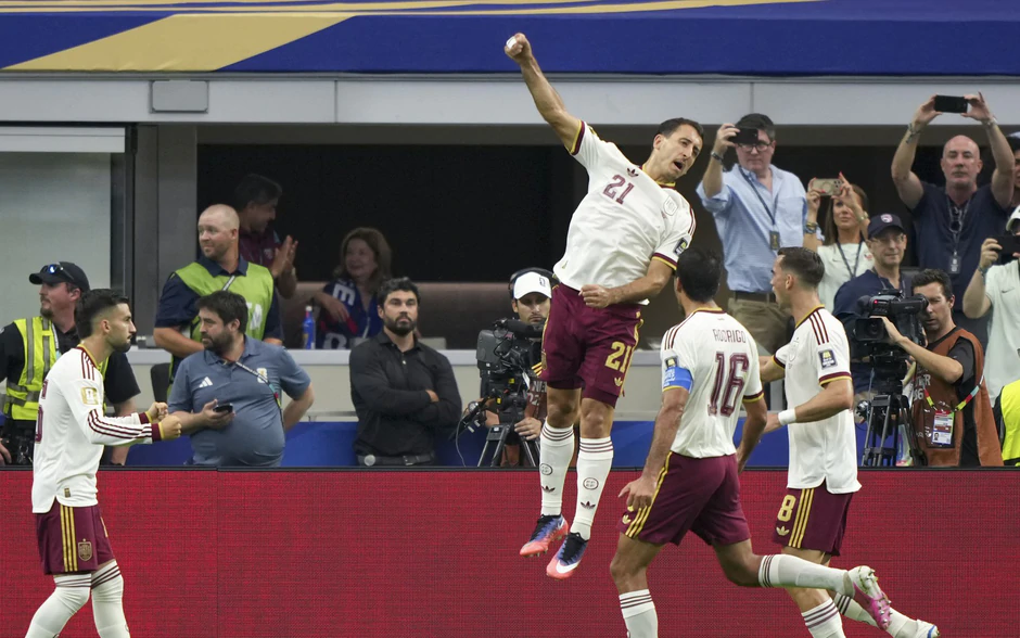 VIDEO Bản tin World Cup 2026 - Chào buổi sáng 15/7: Thắng thuyết phục Pháp, Tây Ban Nha vào chung kết