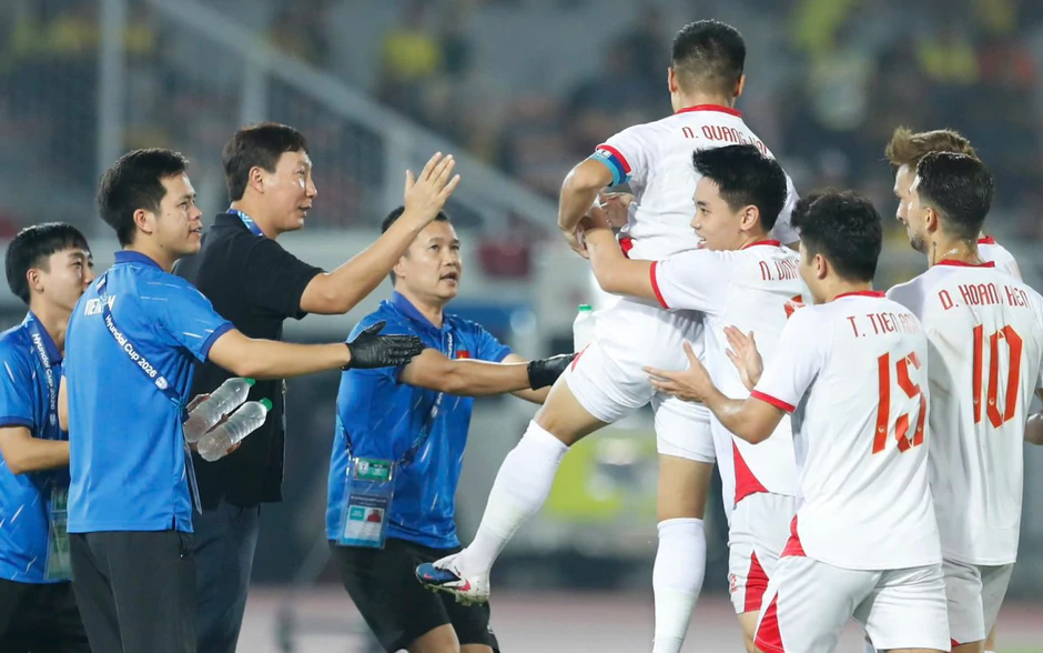 Bản tin KICK OFF Thể thao ngày 17/8: Đội tuyển Việt Nam đặt một chân vào chung kết ASEAN Cup 2026
