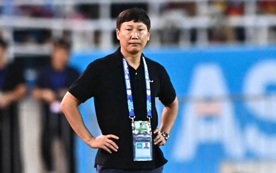 ASEAN Cup 2026: Kỷ lục đặc biệt cùng tuyển Việt Nam giúp HLV Kim Sang Sik vượt qua ‘đàn anh’ Park Hang Seo