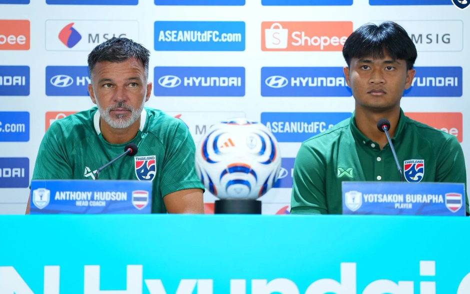 ASEAN Cup 2026: HLV Anthony Hudson - Đội tuyển Việt Nam chịu áp lực lớn hơn so với Thái Lan 